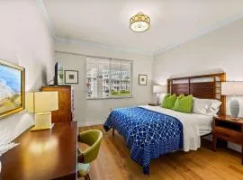Catina - Freshly renovated stylish 2BR 2BA condo in Lely Resort with lake & golf course views private lanai and access to pool gym tennis and more! Prime location just minutes from Naples beaches and 5th Ave, perfect for a relaxing Florida getaway!