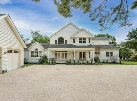 Villa Isaiah - Southampton Luxury Estate，南安普敦的飯店