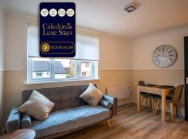 1 BDR Apartment At Caledonia Luxe Stays Short Lets & Serviced Accommodation Airdrie, Hotel in Airdrie