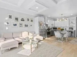 Elegant 2BR-2BA Spacious Escape with Rooftop Near NYC