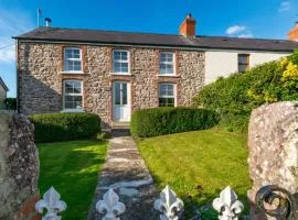 3 Bed in Gower oc-hh150