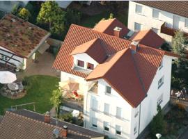 Ferienwohnung Guddat, Hotel in Hemsbach