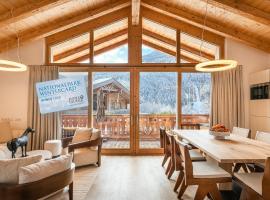 AlpenPura - Chalet mit Sauna und Panoramablick, Hotel in Neukirchen am Großvenediger