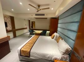 Hotel O Apex Hotel, hotel em Baharampur