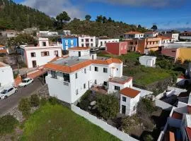 La Palma Hostel by Pension Central