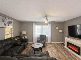 Overland Park में 4-Bedroom ALL King Beds Near mall Family friendly, कॉटेज