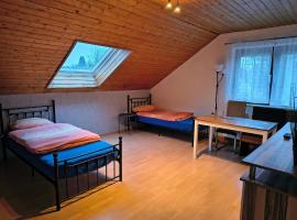 Hostel Fantasy, viešbutis mieste Grėbencelis