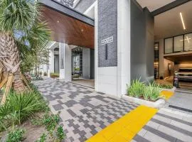 4612 High-Floor Studio w Skyline View and a 24-hour Gym in Downtown Miami