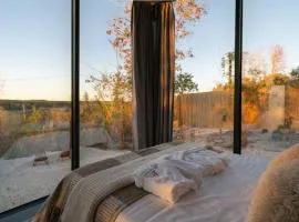 Moss - Zen Mirror Cabin, Pool, Sunset Views, Firepit