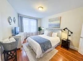 Sunny & Bright 1BR, Longwood Medical Hospitals
