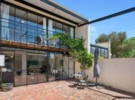Bougainvillea Lane - Heart of South Fremantle