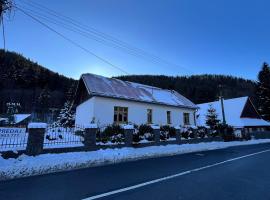 Vila Dom pod Chopkom, Hotel in Bystrá