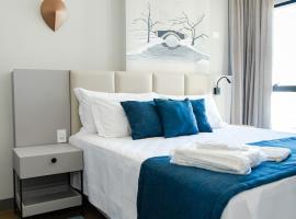 Apto 1801 Frente mar, 200m da Praia, Restaurantes e Hard Rock Café, hotell i Itapema