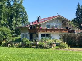 Gästehaus Margarita, hotelli kohteessa Raubling