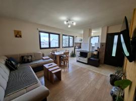 Kuća Ćumura - Stojanović, Hotel in Zarići