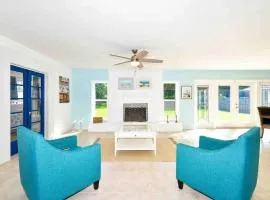 Palma Sola Pool Home, minutes to AMI