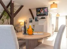 Chic Palace - Boutique studio apartment