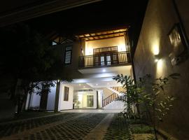 The Lake Village Resort Battaramulla Colombo, hotel em Malabe
