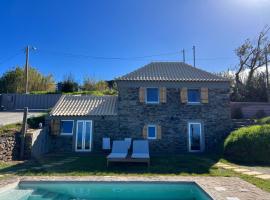 Casa das Vacas - Retreat House, hotel u gradu 'Ponta do Pargo'