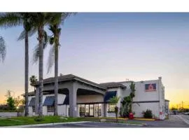 Motel 6 Artesia CA
