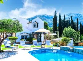 Villa Claire Corfu - 10-Acre Private Pool Villa near Corfu Old Town - Reopened 2026
