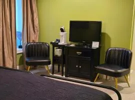 Natchez Manor Bed & Breakfast