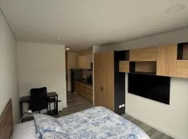 Aparta Suite Centro Internacional Edificio 33DC Piso 29 Estación Trasmilenio Calle 34