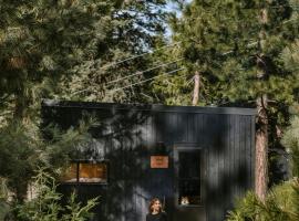 Postcard Cabins Western Catskills, Outdoor Collection by Marriott Bonvoy, hotel u gradu 'Roscoe'