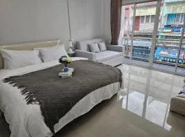 The Little Hive House in Hat Yai