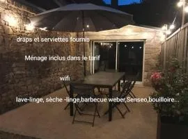 Maison en pierre pour 6-jardin &animaux bienvenus