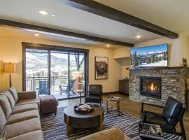 Big Sky Getaway Lone Peak Views Shared Hot Tub