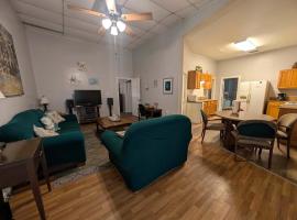 Cozy Coastal Retreat Apt Ingleside, Hotel in Ingleside