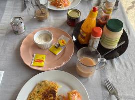 Sateh eco lodge, hotel em Gunjur