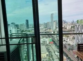 Sky Walk Condo Spacious 2BR Near BTS Phra Khanong