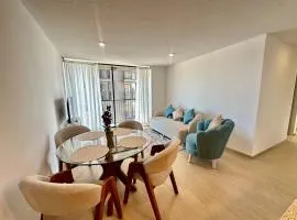 Luxury apartmentUS EmbassySolca Hospital