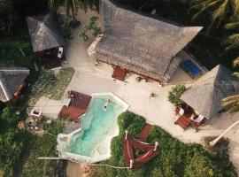 Simeulue Surflodges, Hotel in Lasikin