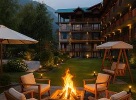 Himalayan Fort Resort, Manali - #Riverside Property #Big Garden with Campfire #Guest Preferred #Scenic River & Mountain View #Big Parking #Luxury Balcony Room #Playing Zone #Property of the Year, hótel í Manāli
