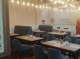 Hotel Shyam Inn โรงแรมในPadrauna