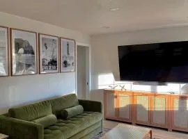 Beach Paradise- 4 min walk from beach