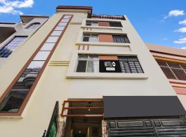 Hotel O George Town, готель у місті Colonelganj