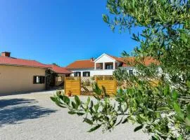 Marinic Comfortable holiday residence