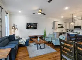 Stunning 4BR-5BR near French Quarter Homes by Hosteeva