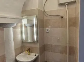 Mystická škola s ubytováním a pobyty ve tmě v zámku Velká Šulcovna