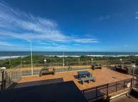 28 Breaker View 3-bedroom beach apartment