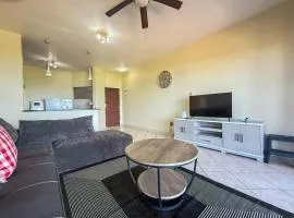 28 Breaker View 3-bedroom beach apartment