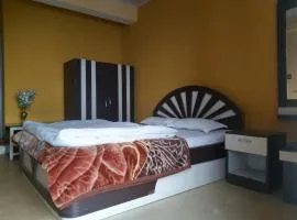 Oak Valley Retreat Homestay, Hostel, Cafe