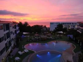 The nice condo 2 BR at Karon