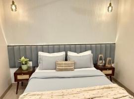 Hotel visvash inn, hotell i Mājra