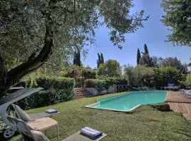 Casa della Musica - Elegante villa storica con giardino e piscina