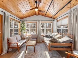 Sports Fields & TPC Golf - Hot Tub, Sauna, Arcade, viešbutis mieste Bleinas